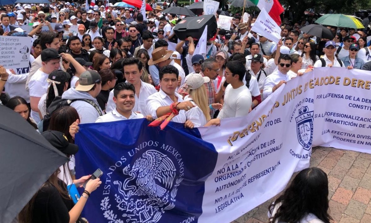 AMLO: estudiantes de la UNAM que protestan contra reforma judicial son 'engañados'