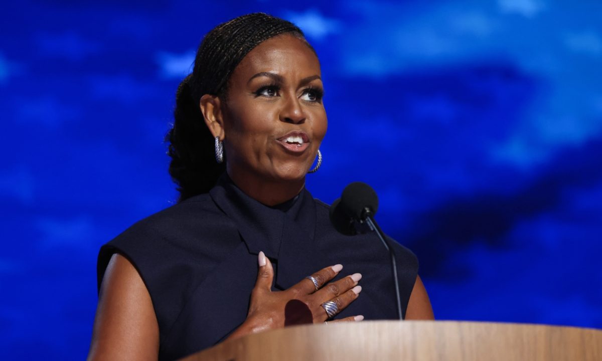 Michelle Obama a Trump: '¿Quién le va a decir que el empleo que busca actualmente podría ser uno de esos 'trabajos para negros'?'