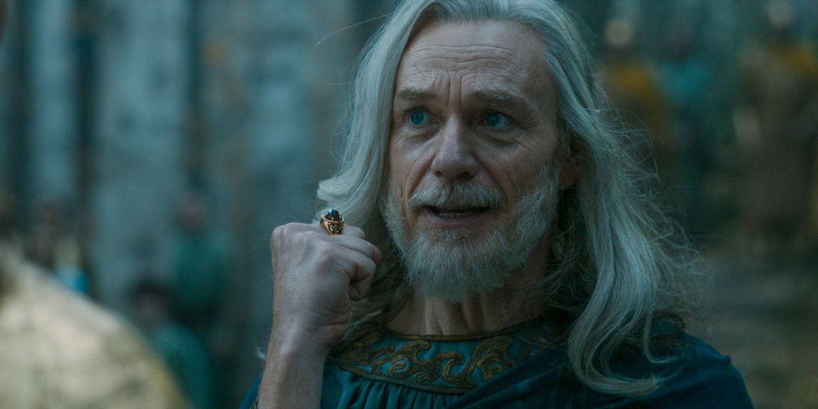 La obtención del anillo de poder de Cirdan en acción real es mucho más siniestra de lo que Tolkien escribió