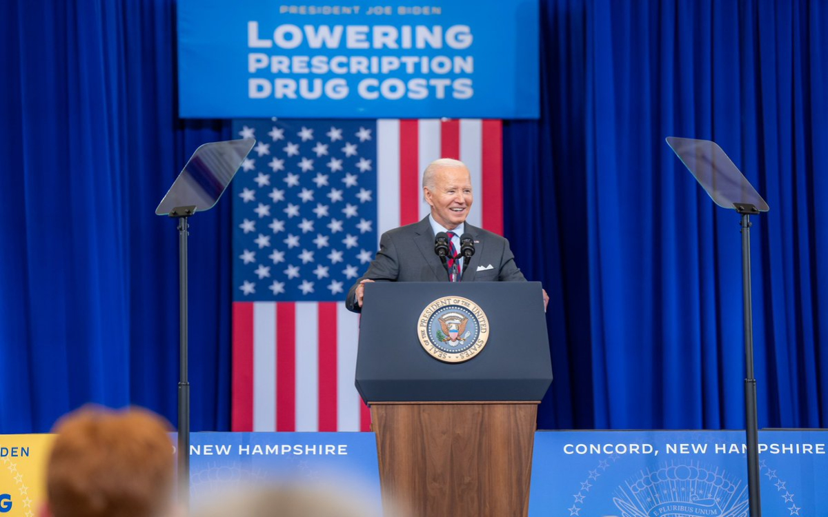 '(Trump) Tenemos que encerrarlo...políticamente': Joe Biden | Video