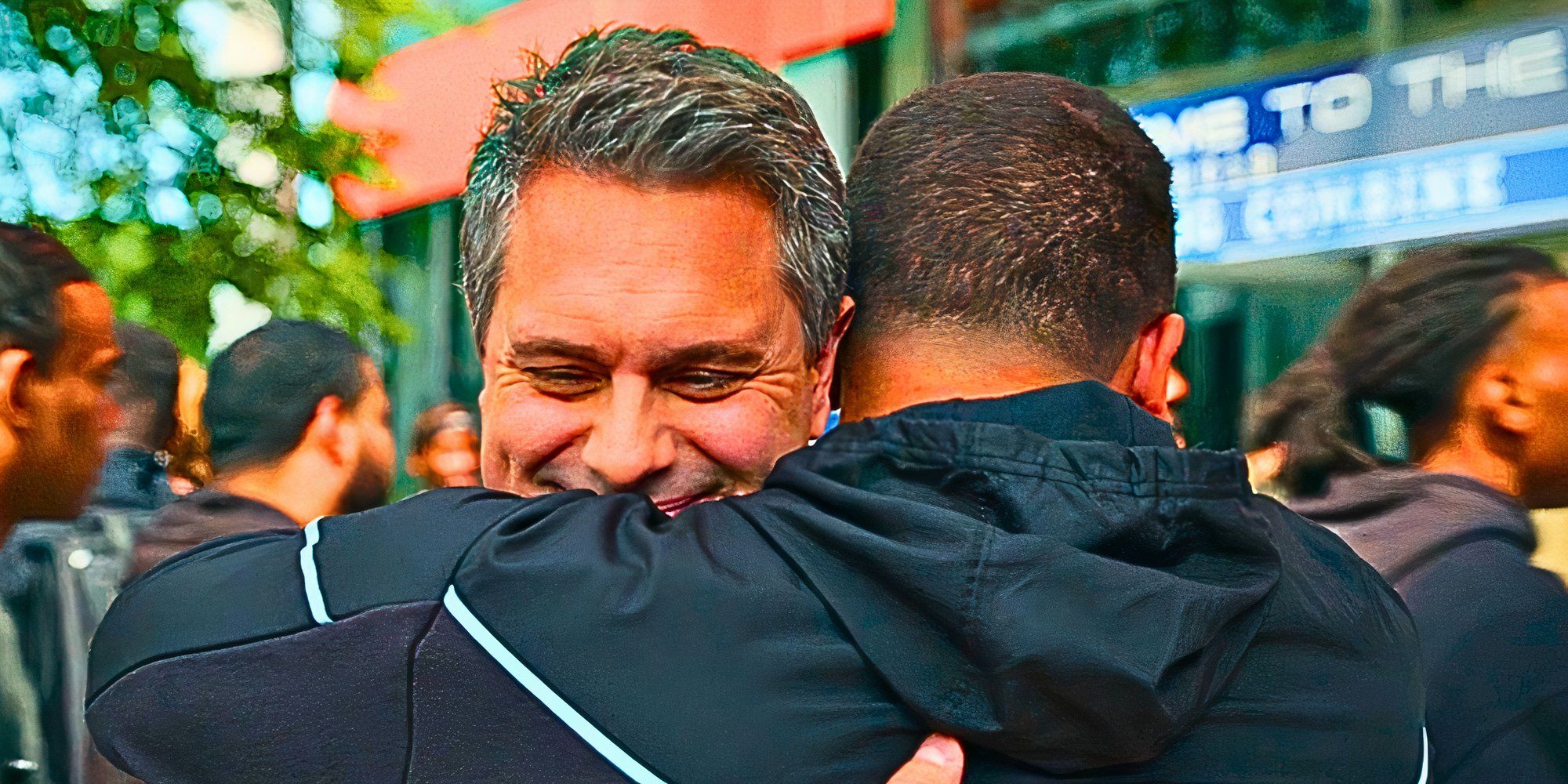 American Sports Story le ofrece a este actor su debut en la NFL 8 años después de dejar el fútbol