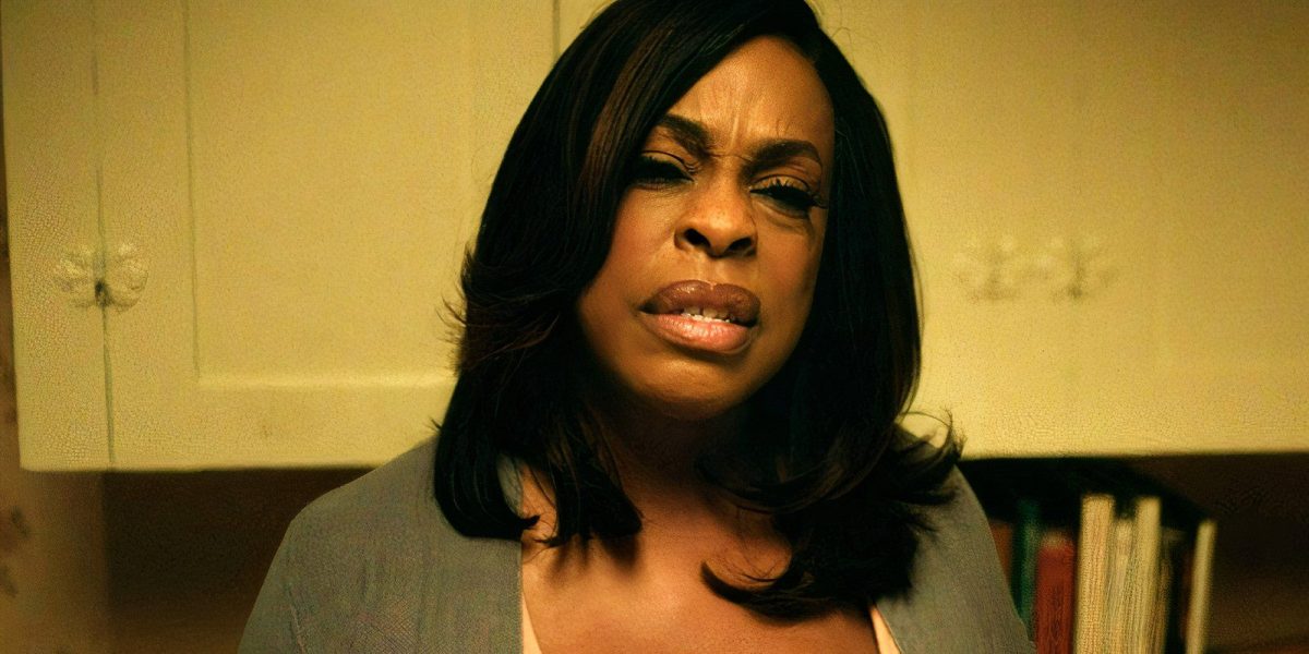 Major Lois Twist del episodio 7 de Grotesquerie y la historia de los episodios restantes explicadas por Ryan Murphy