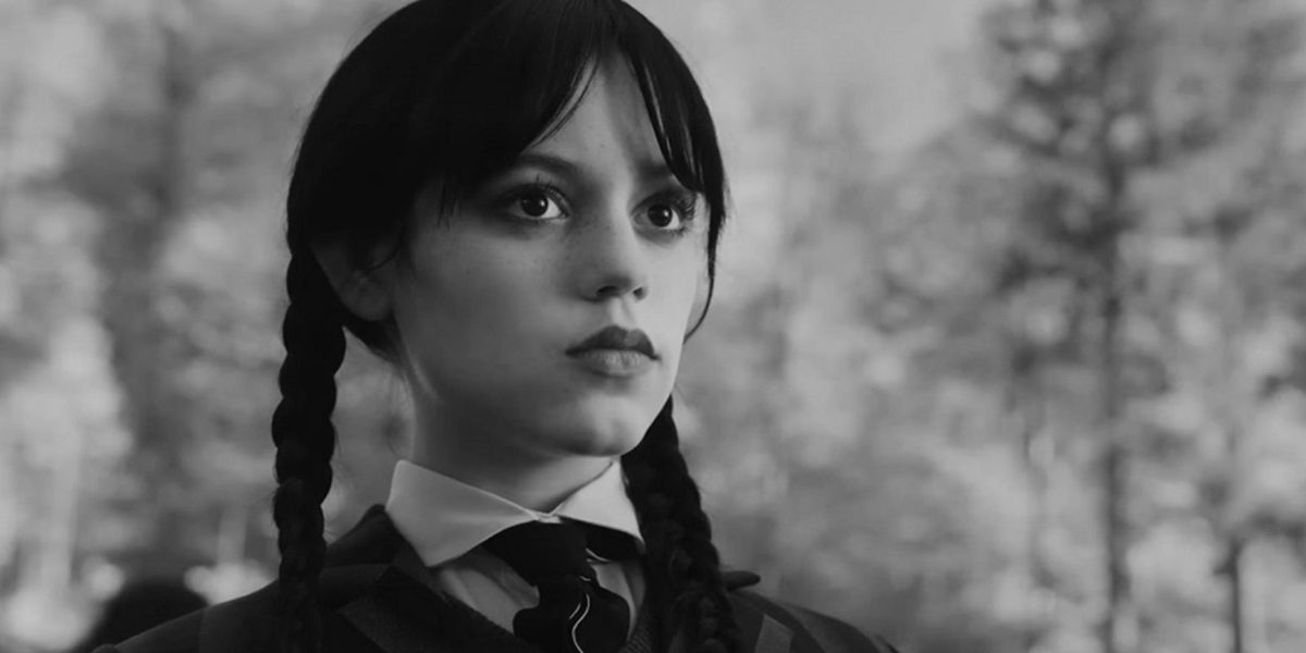 Jenna Ortega regresa como Wednesday Addams en video con Thing, provocando la ubicación de la temporada 2