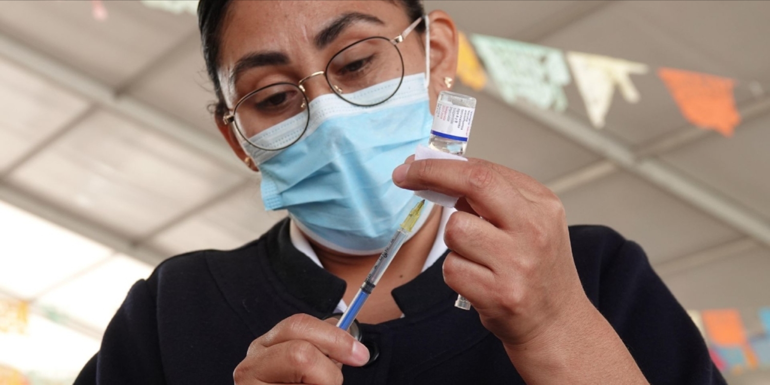 Hoy comienza vacunación covid-19 de población de ‘alto riesgo’