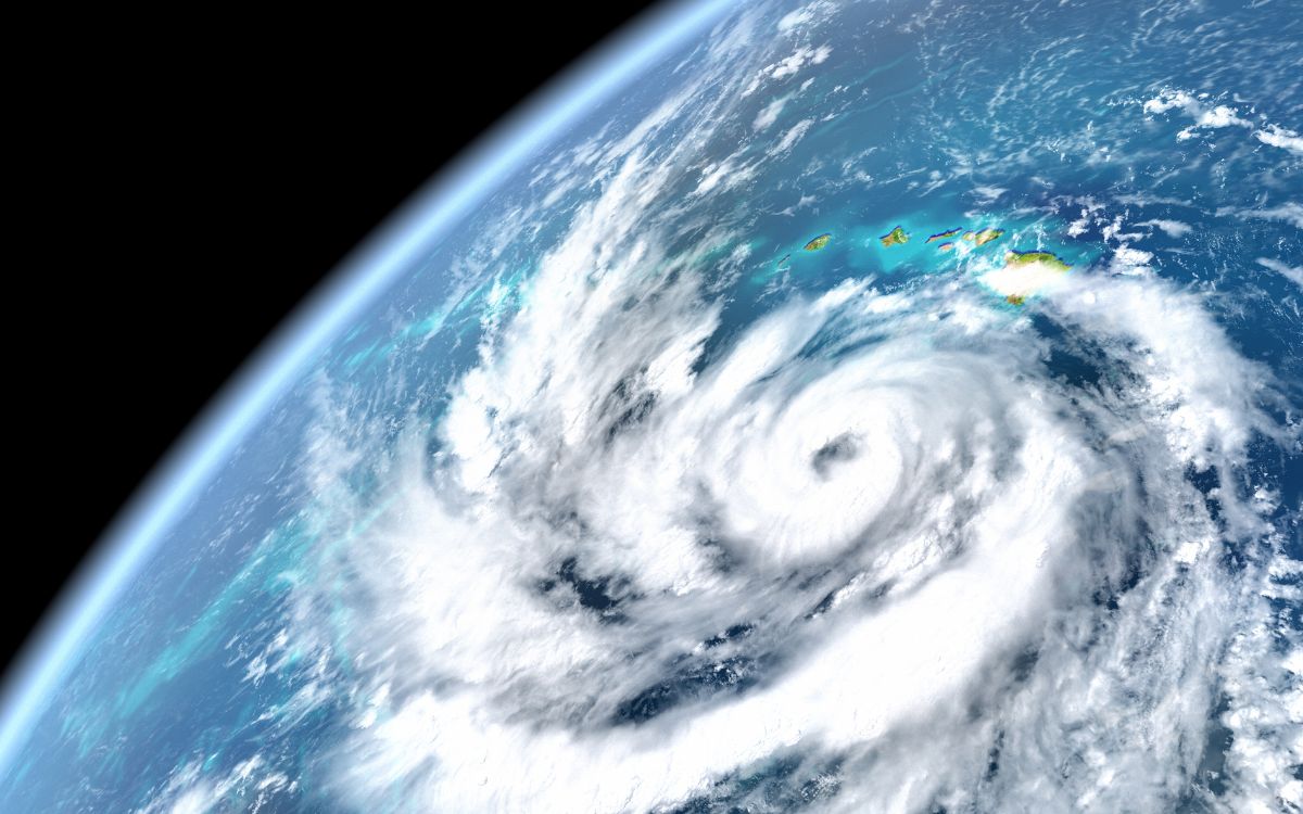 Huracán Kristy se fortalece y alcanza categoría 3