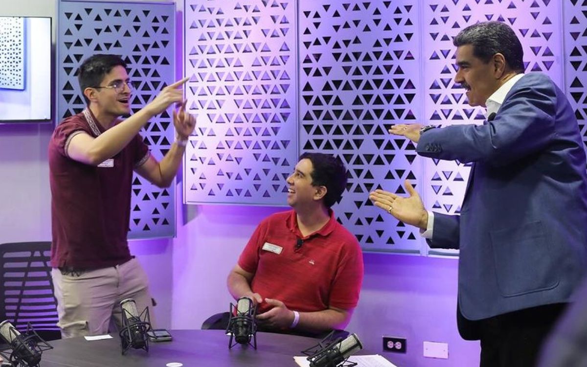 Maduro se vuelve viral con baile y canción ‘Venezuela no es como te dicen las redes'