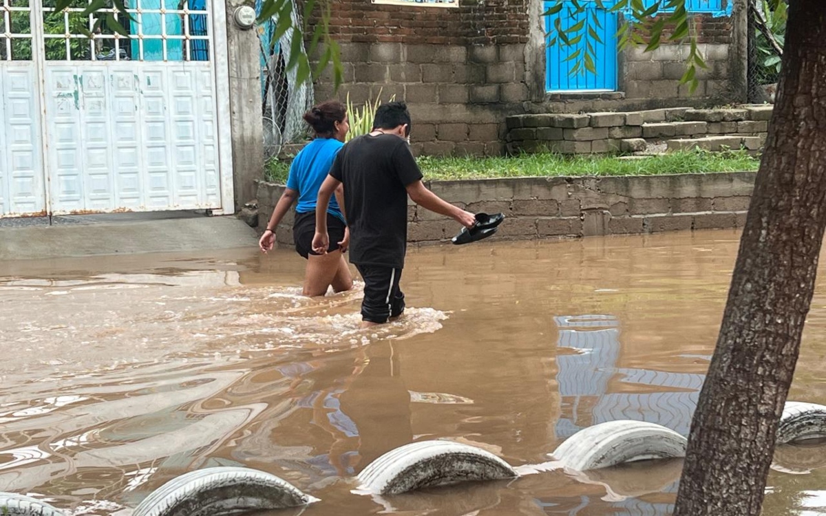 Videos | Juchitán bajo el agua tras desborde del Río de los Perros