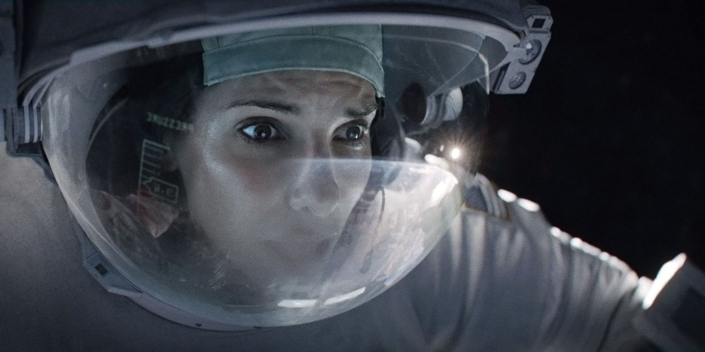 La película espacial de Sandra Bullock, ganadora del Oscar en 2013, obtiene una puntuación de precisión media por parte de un experto (pero hubo una cualidad técnica redentora)