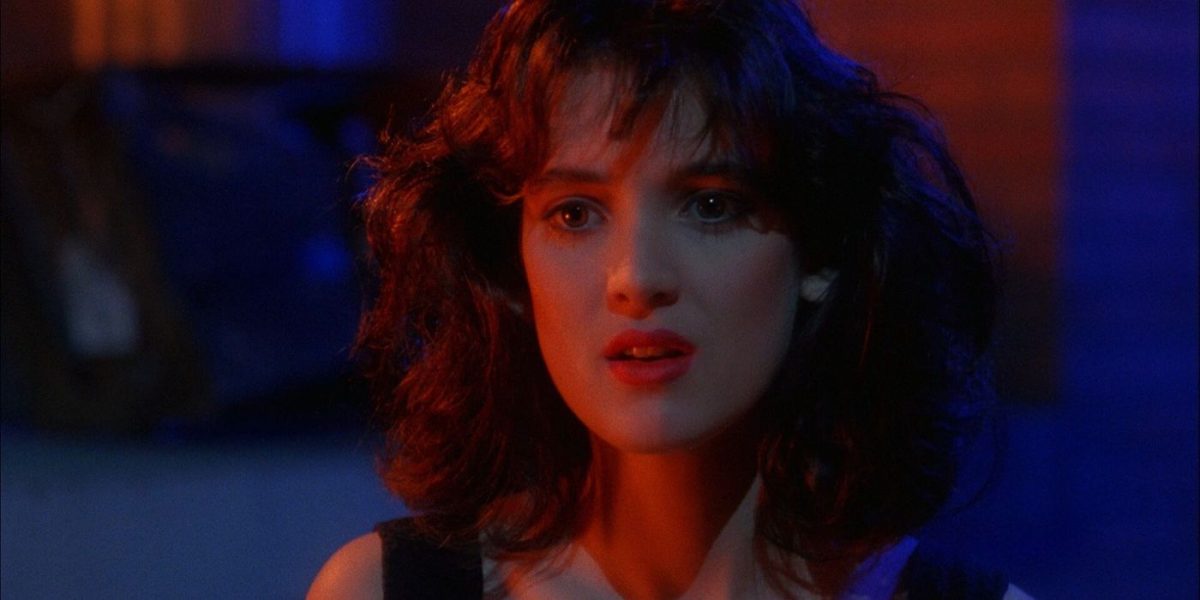 El verdadero sucesor espiritual de Heathers fue esta película sobrenatural de 28 años, no es despistada