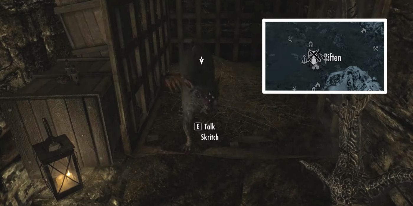 Skritch the Skeever en Skyrim junto a un mapa que muestra la ubicación actual del jugador