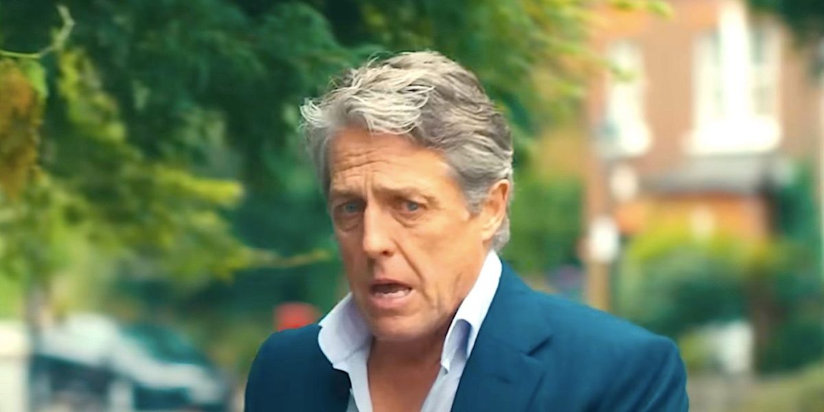 El regreso de la comedia romántica de Hugh Grant es un cambio discordante después de su éxito del 93% en Rotten Tomatoes y una tendencia de 5 películas