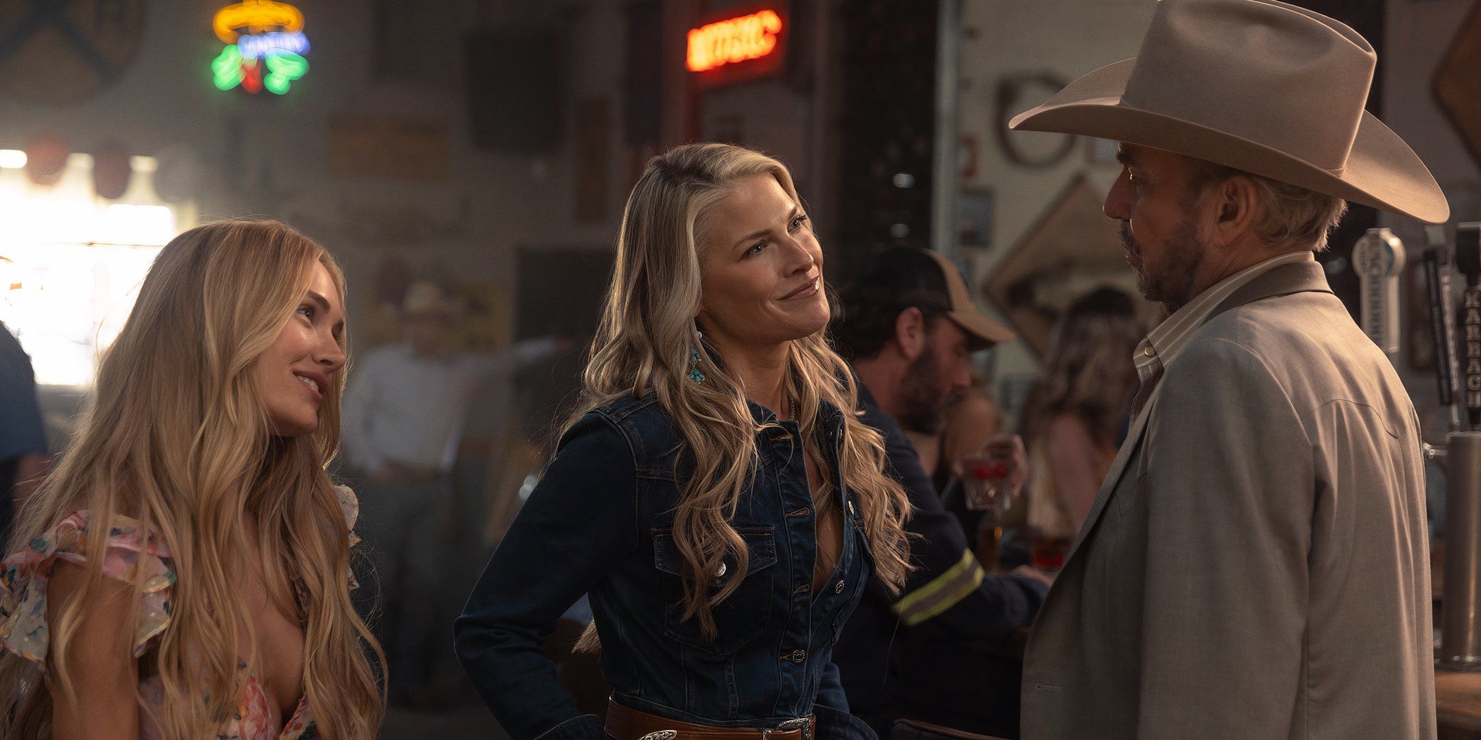 Landman: el arco del personaje de Angela y la extraña forma en que fue filmado explicados por Ali Larter