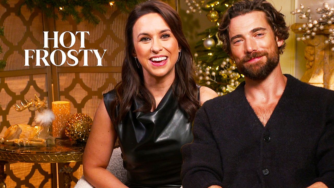Lacey Chabert y Dustin Milligan revelan que Hot Frosty tiene más capas que cualquier película navideña de Netflix