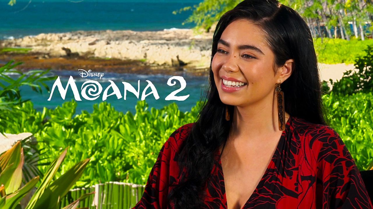 La estrella de Moana 2, Auli’i Cravalho, elogia el crecimiento del personaje y la evolución musical en la secuela de Disney