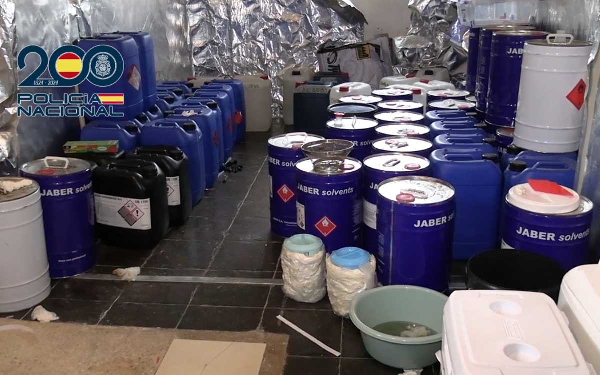 Así eran los laboratorios del químico de los 'Chapitos' en España | Imágenes