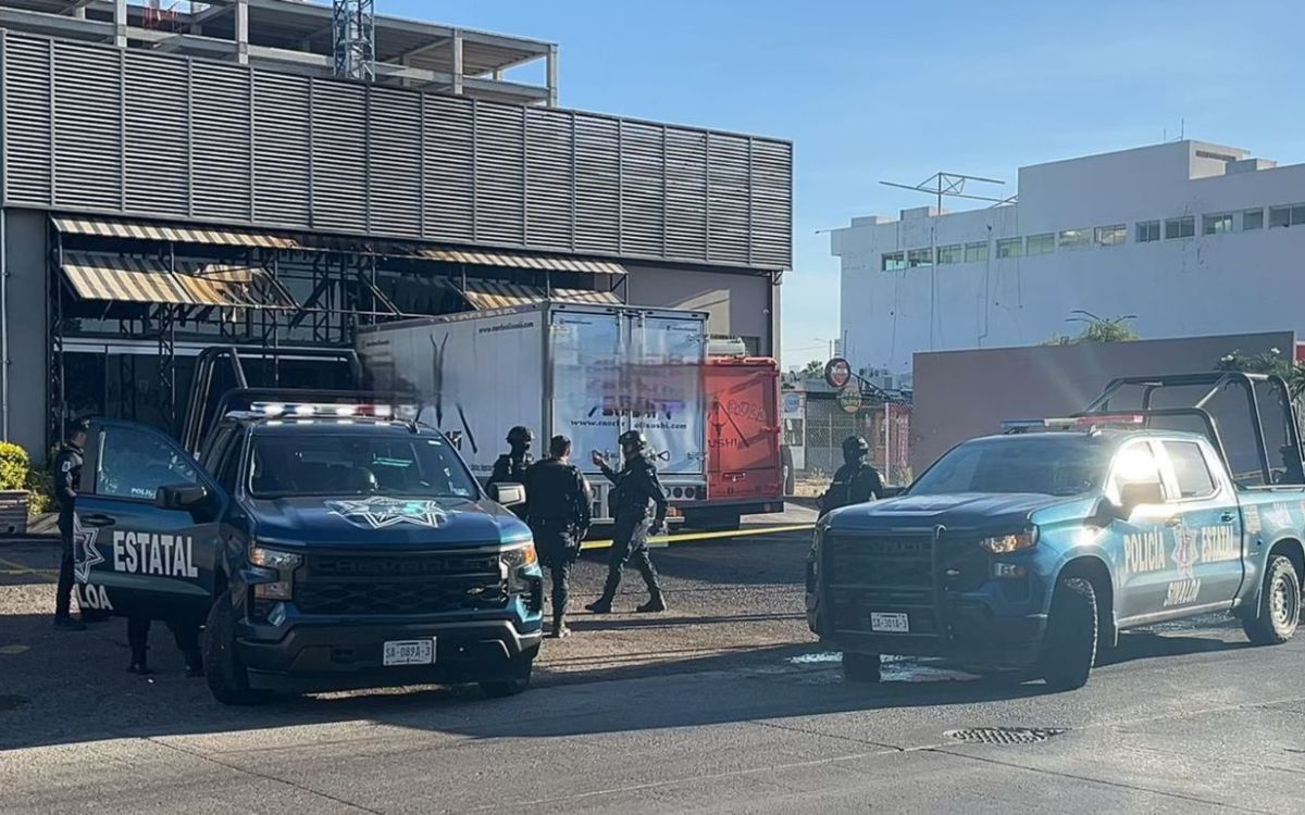 Sinaloa | Incendian restaurantes de sushi y ahuyentan con disparos a bomberos