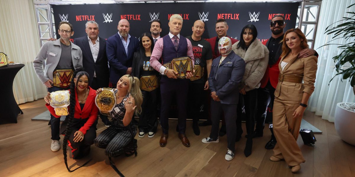 WWE y Netflix planifican documentales y series sin guión en una asociación masiva