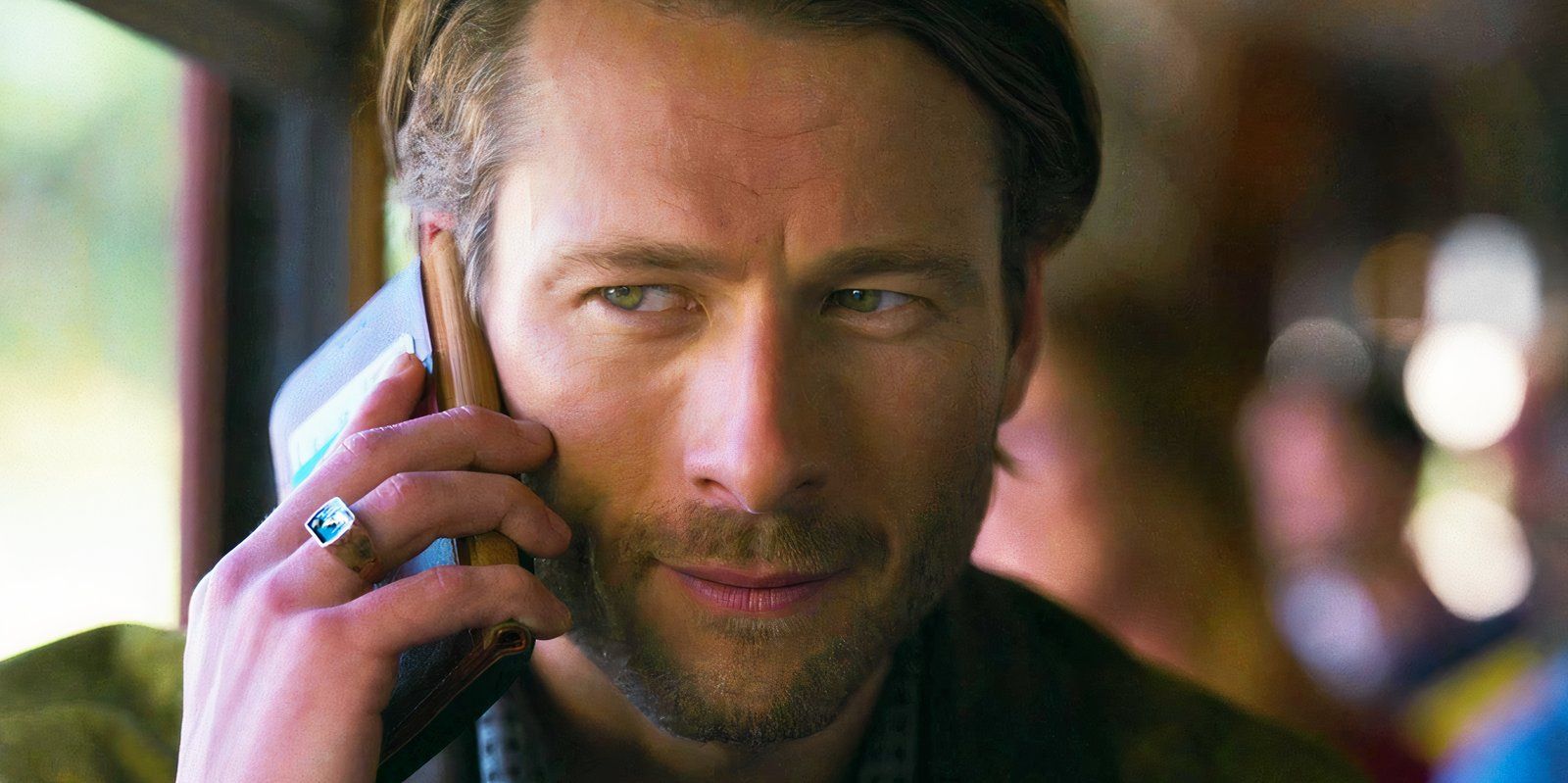 El thriller erótico de Glen Powell encuentra un estudio después de una intensa guerra de ofertas de siete cifras