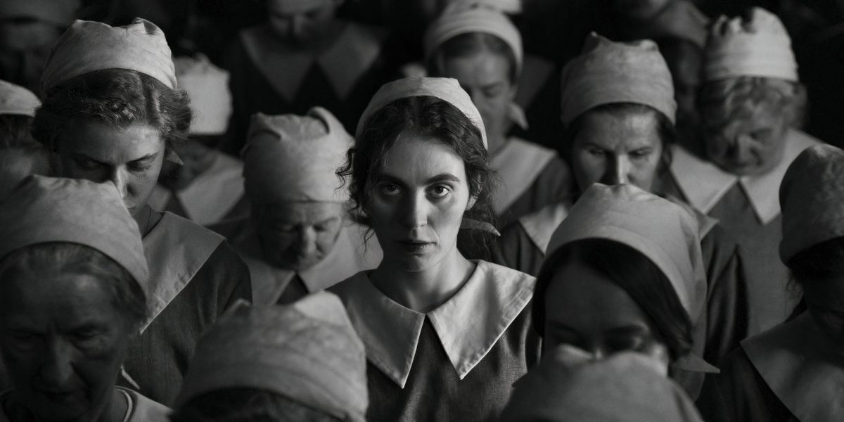 Reseña de La chica de la aguja: este escalofriante drama danés te perseguirá mucho después de que termine