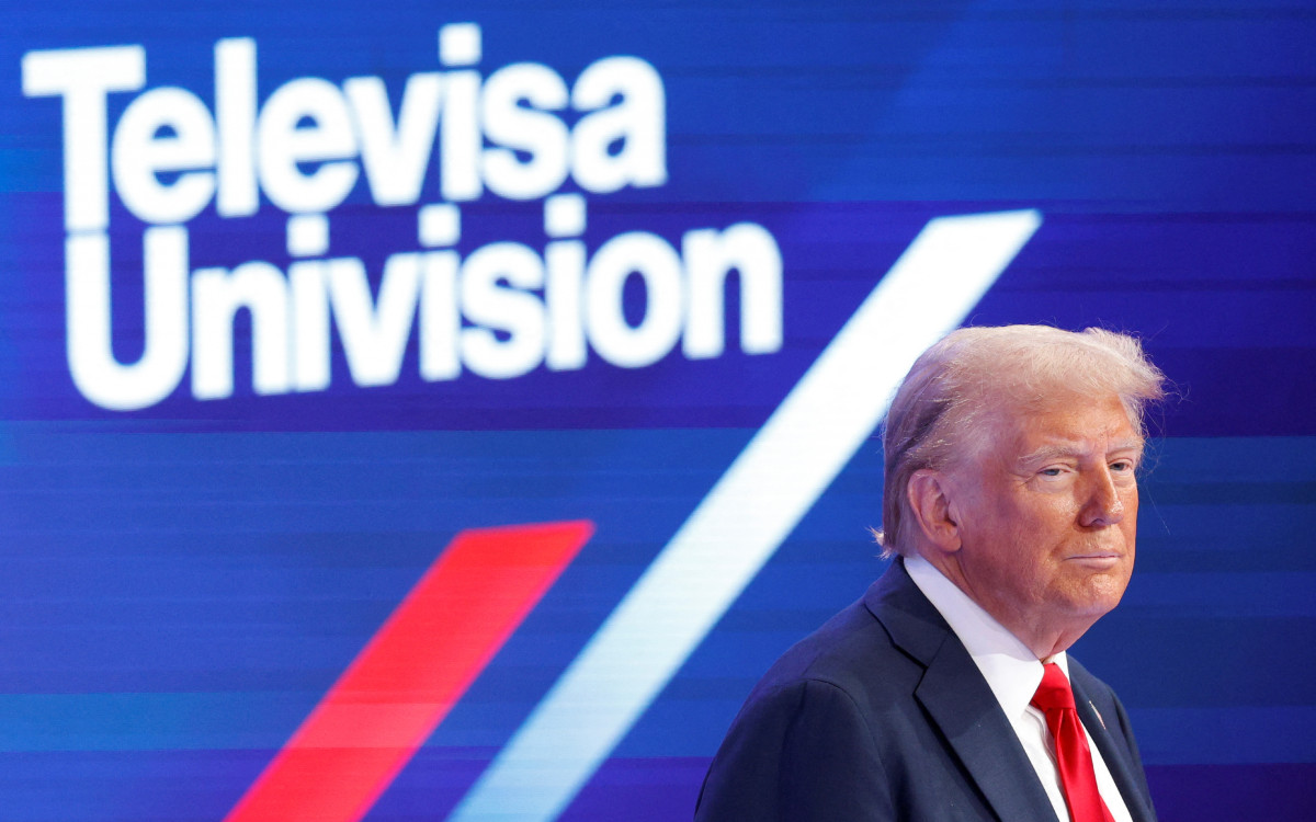 TelevisaUnivision impulsó a Trump con cambio de línea editorial y preguntas ‘suaves’: WSJ
