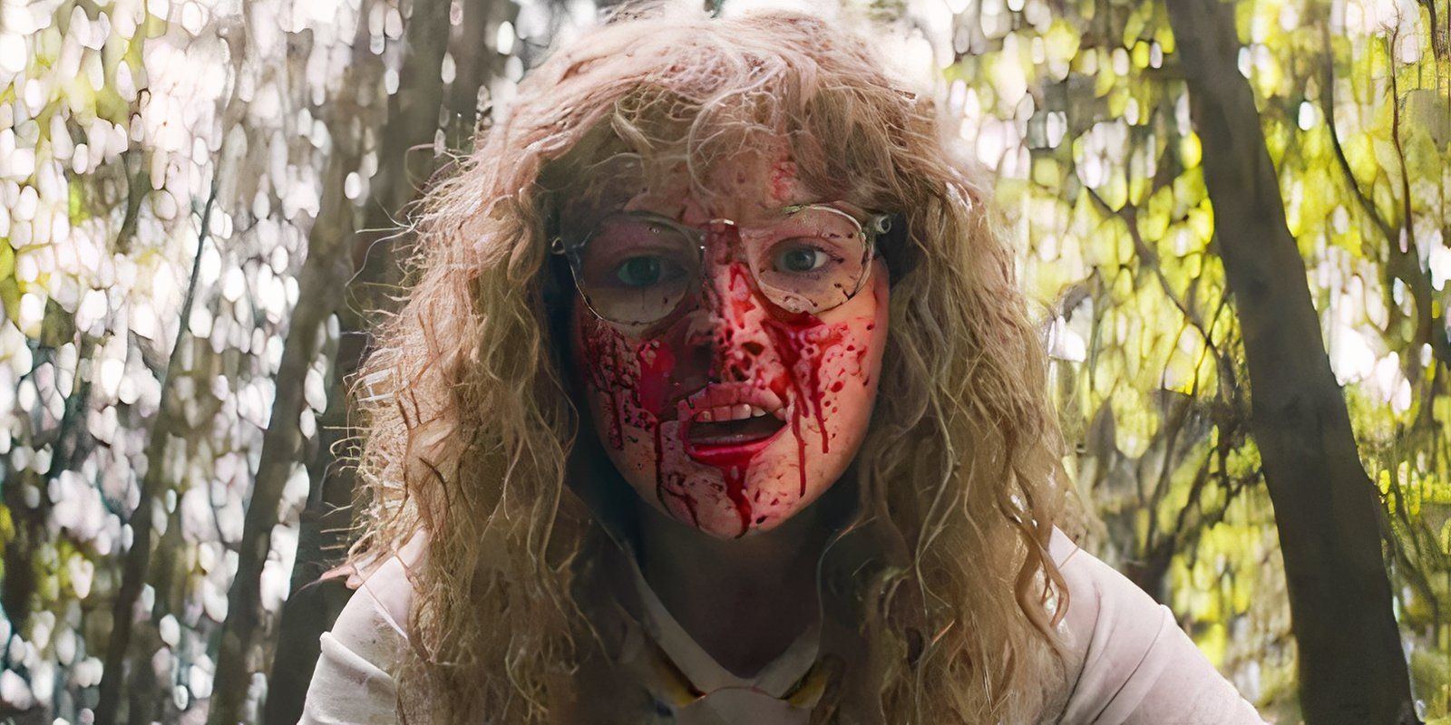 Yellowjackets Temporada 3 Imágenes: El canibalismo comienza cuando Shauna ataca a su compañera de equipo Mari mientras la lucha por la supervivencia continúa