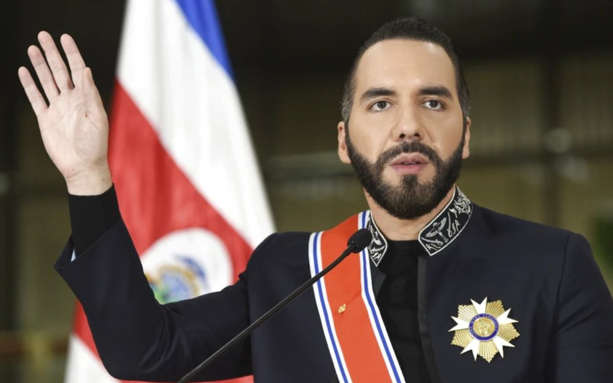 Bukele genera confusión con extraños mensajes relacionados a Venezuela