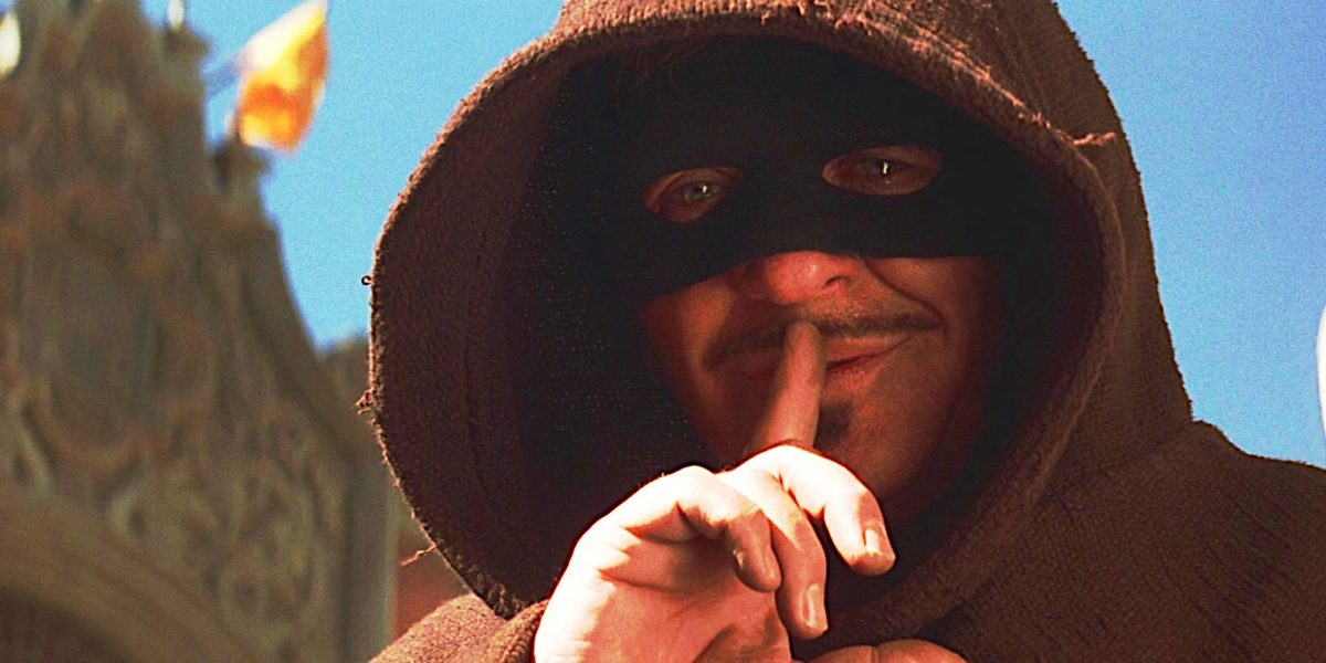 "Este es el peor error que he cometido": Steven Spielberg convenció al director de James Bond para que aceptara las tareas por $ 250 millones Swashbuckler después de rechazarlo tres veces