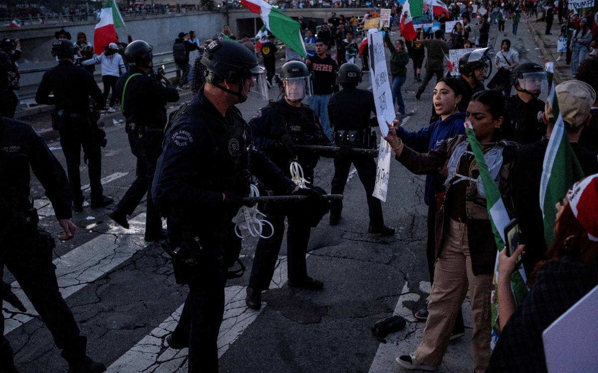 Así es como migrantes indocumentados podrían cobrar 1,000 dólares de apoyo por 'autodeportarse'