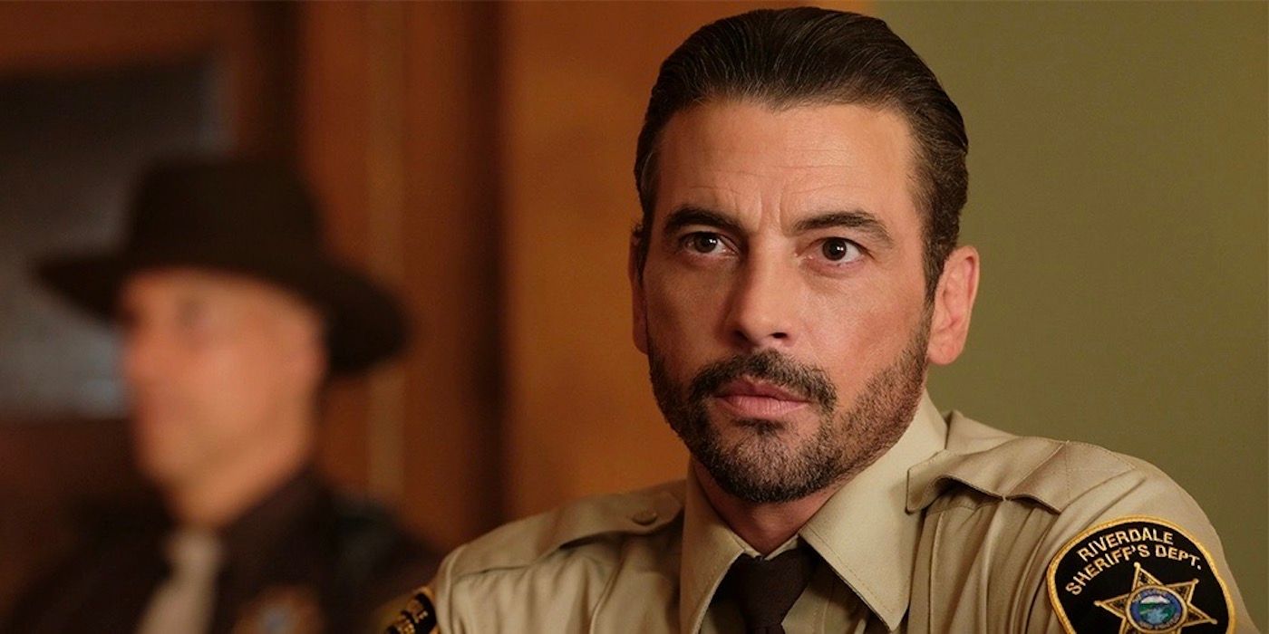 “It Got Weird”: una estrella de Riverdale está de acuerdo en que las temporadas se salieron demasiado de control mientras reflexionan sobre su exposición de la salida 5 años después