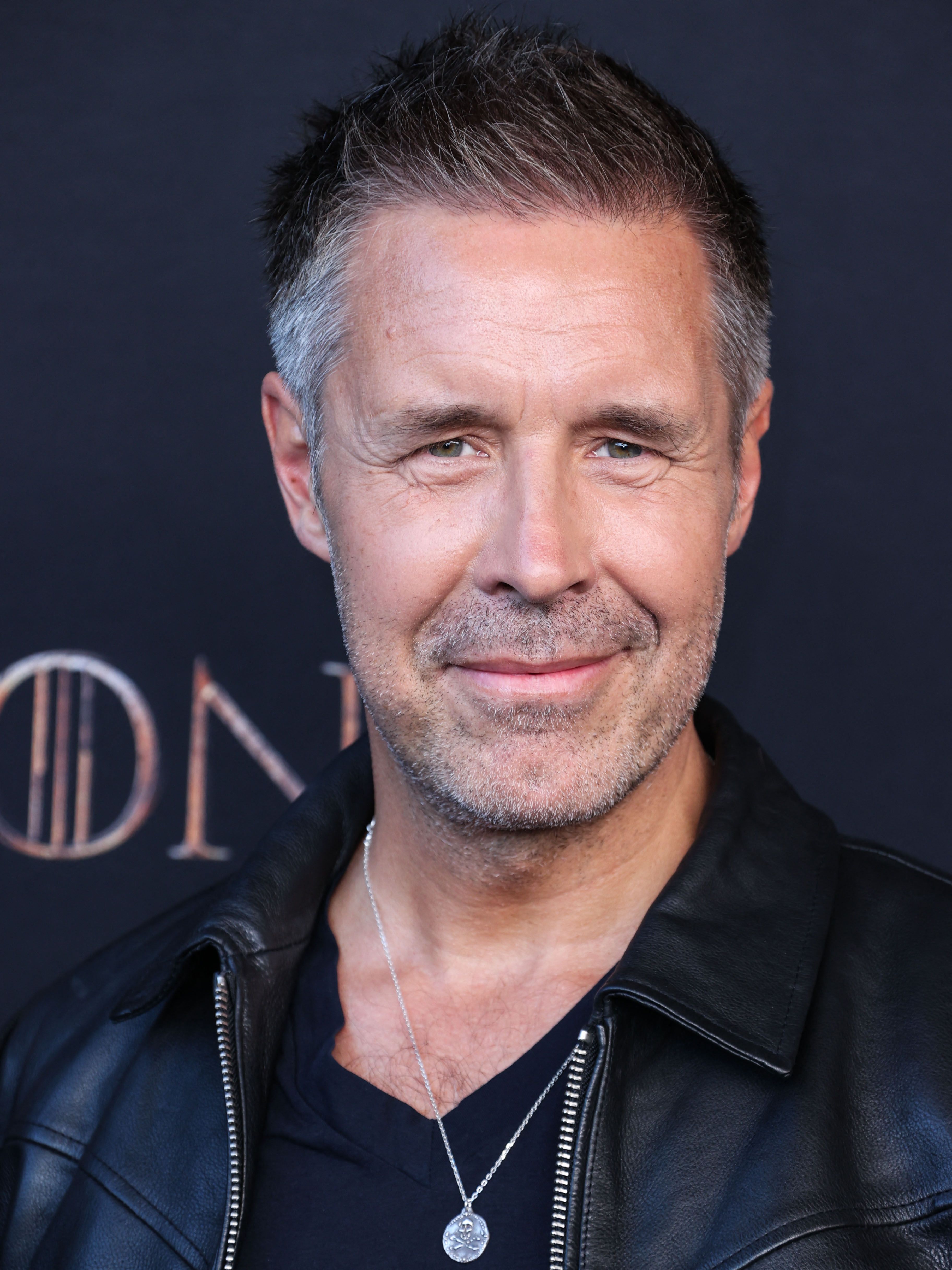 Tidado de la cabeza de Paddy Considine en el estreno mundial de Los Ángeles de 'House of the Dragon'