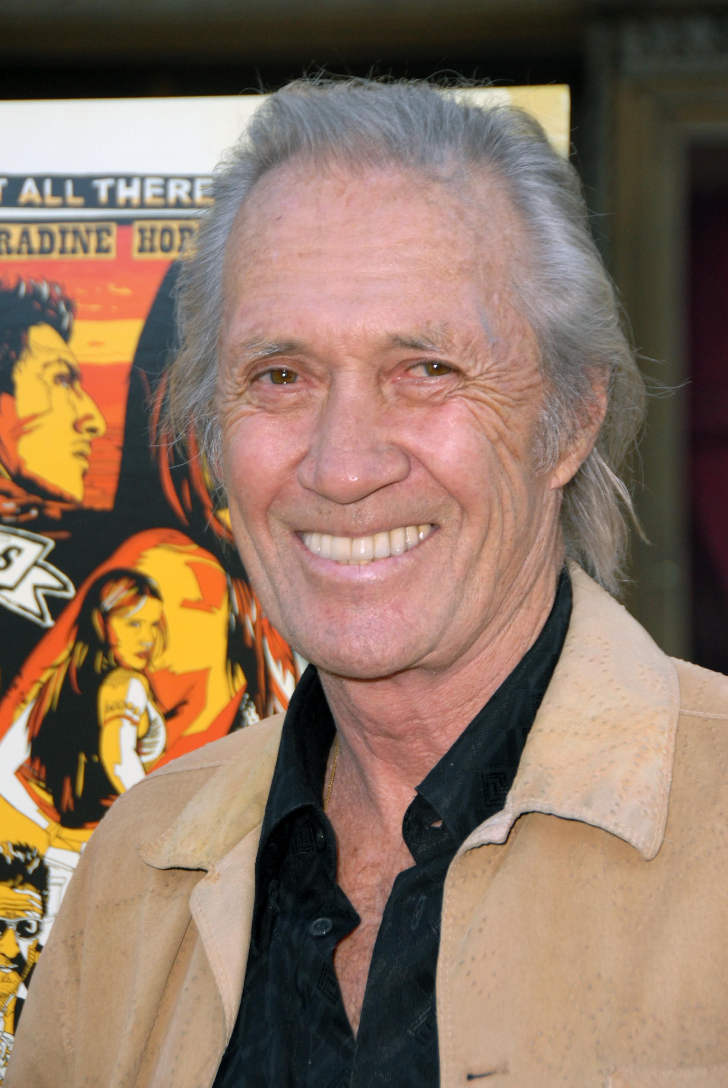 Tiro en la cabeza de David Carradine