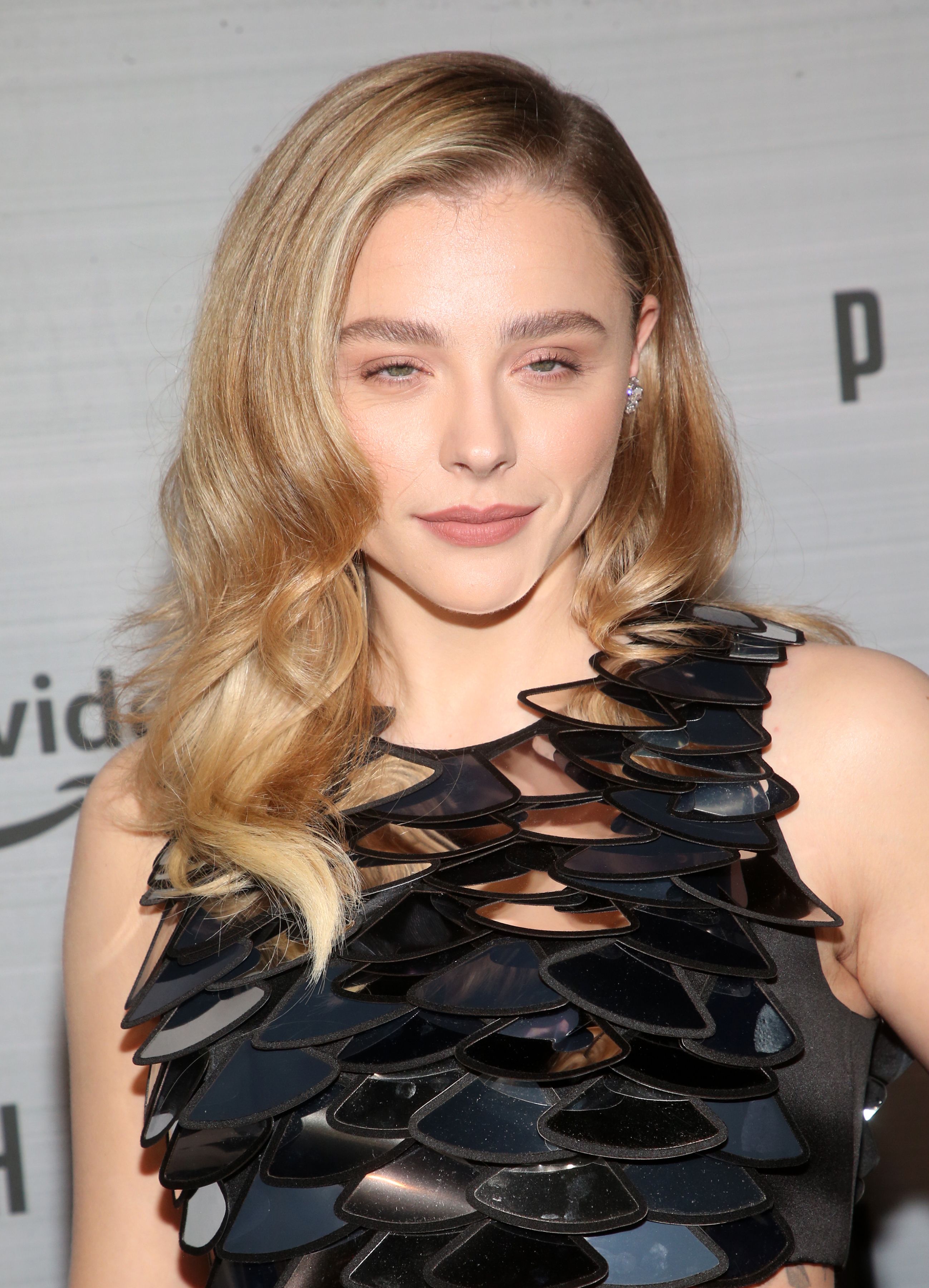 Tiro en la cabeza de Chloë Grace Moretz