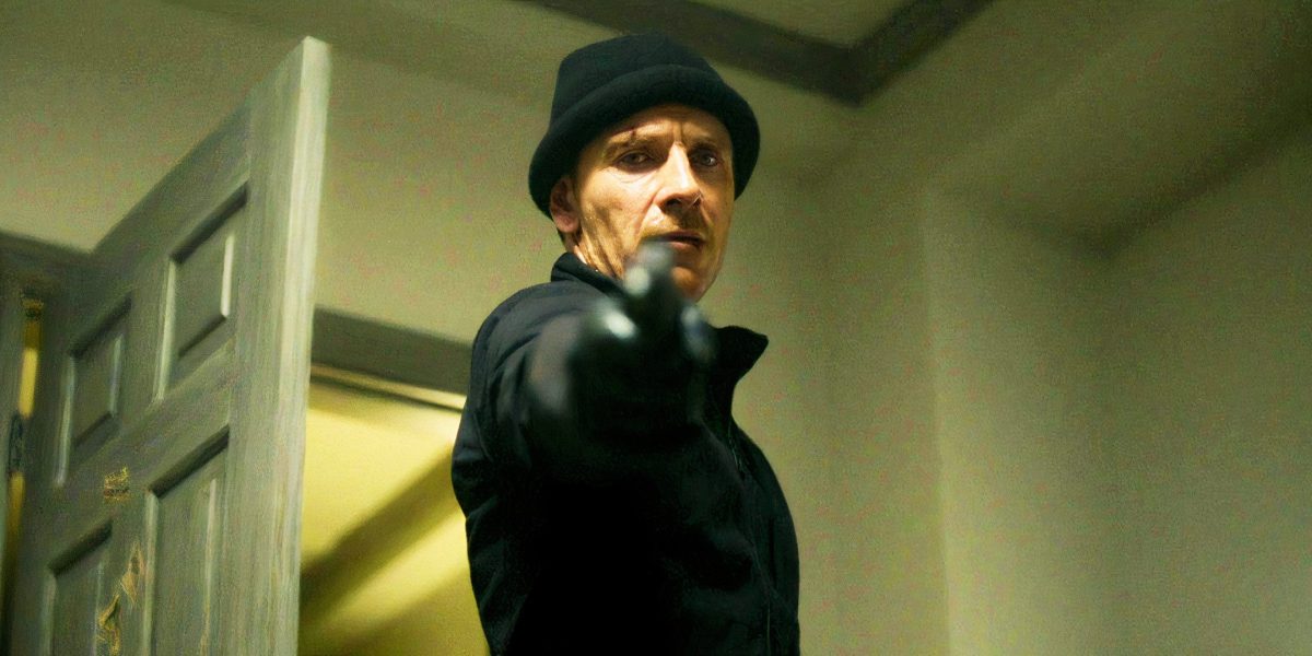 La visión de David Fincher para su thriller de 2023 resultó en que Michael Fassbender usara un accesorio sexual inesperadamente: "Usó tantos que no quedaba ninguno en la compañía"