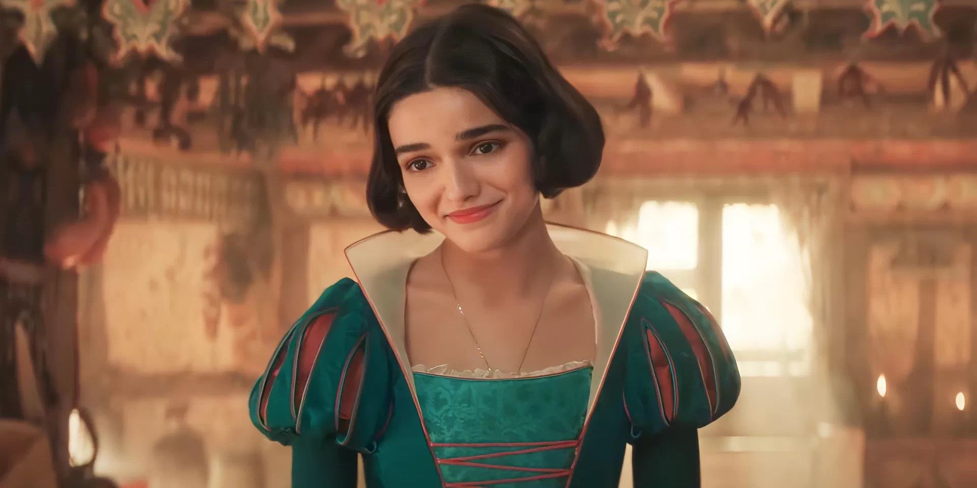 Rachel Zegler de Blancanieves recibe un brillante apoyo de su compañera estrella de la princesa de Disney de acción en vivo, ya que la nueva versión divisiva entra en el fin de semana de apertura