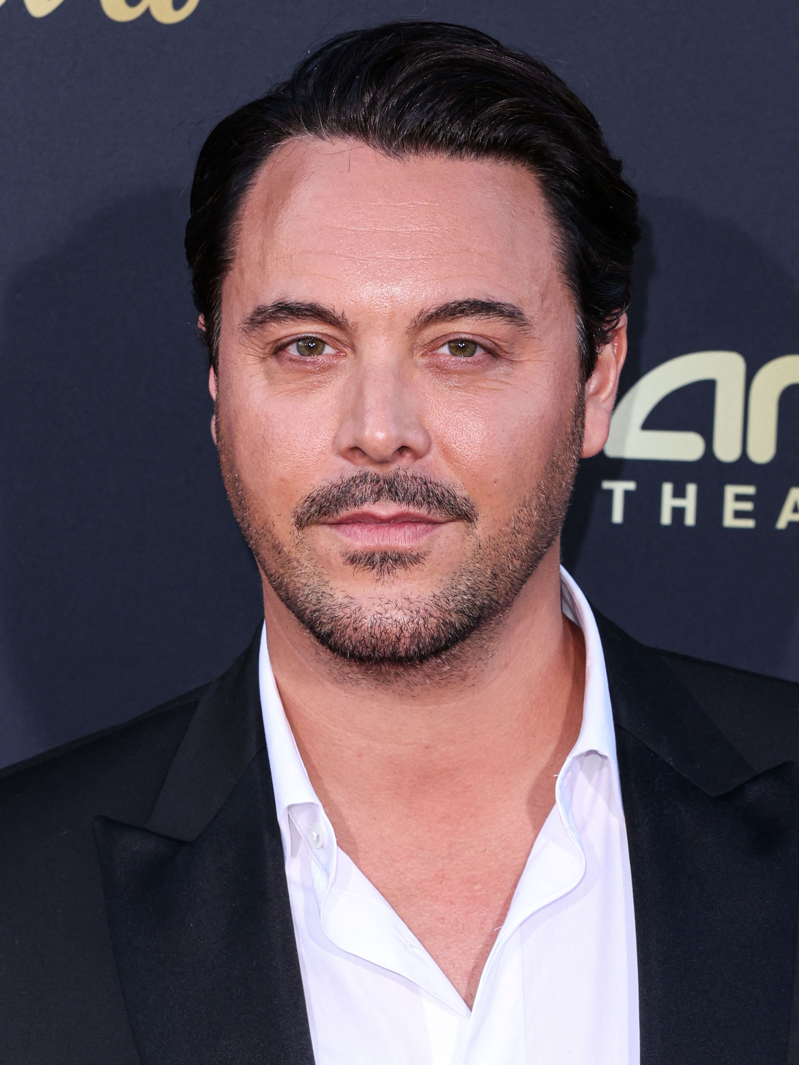 Tiro en la cabeza de Jack Huston