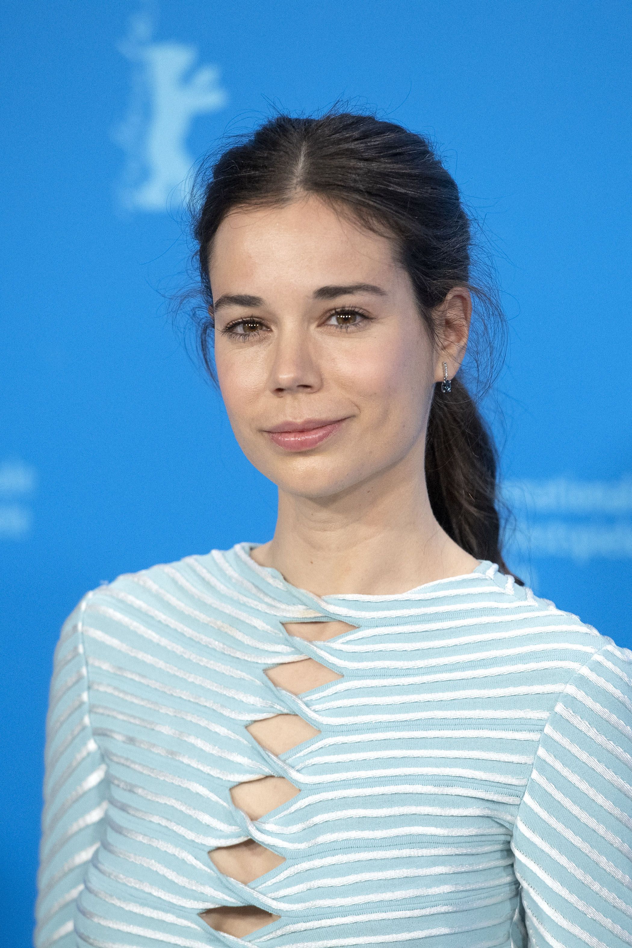 Tiro en la cabeza de Laia Costa