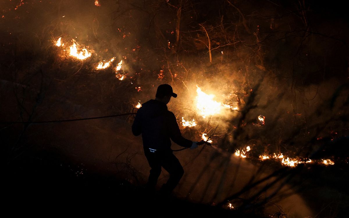 Al menos 24 muertos por incendios que arrasan Corea del Sur
