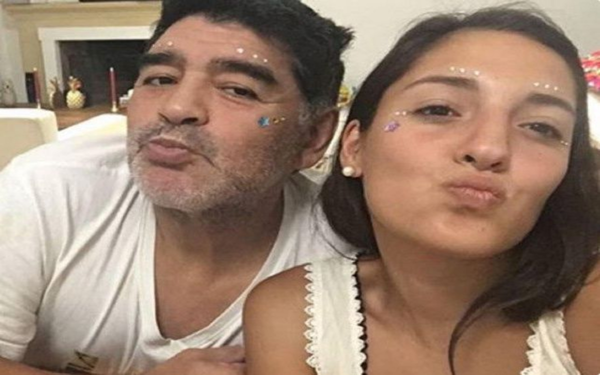 Responsabilizan al médico de Maradona por recomendar la atención domiciliaria | Video