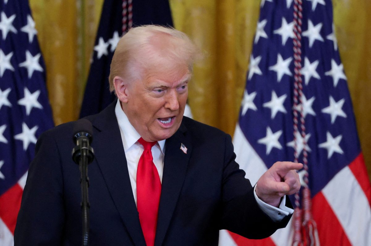 Trump no descarta la posibilidad de contender por un tercer mandato presidencial