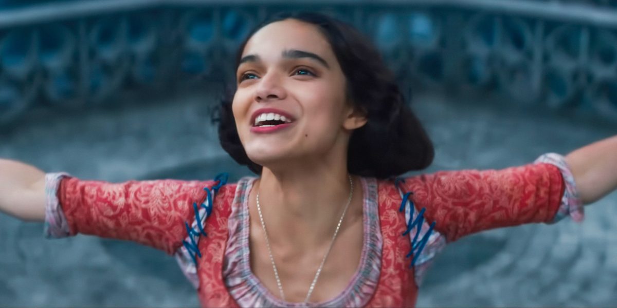 El blancas como la nieve de Disney empuja el hito de la carrera de taquilla para Rachel Zegler, Remake se convierte en su segunda película más taquillera en medio de controversia y bombas de revisión