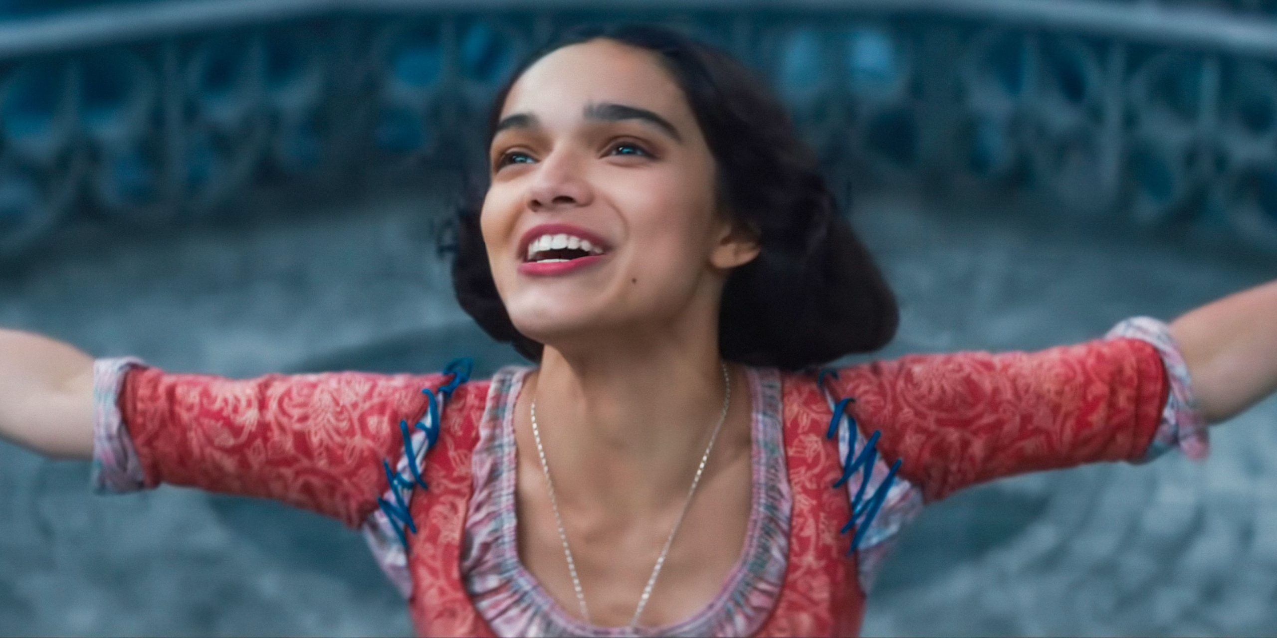 El blancas como la nieve de Disney empuja el hito de la carrera de taquilla para Rachel Zegler, Remake se convierte en su segunda película más taquillera en medio de controversia y bombas de revisión