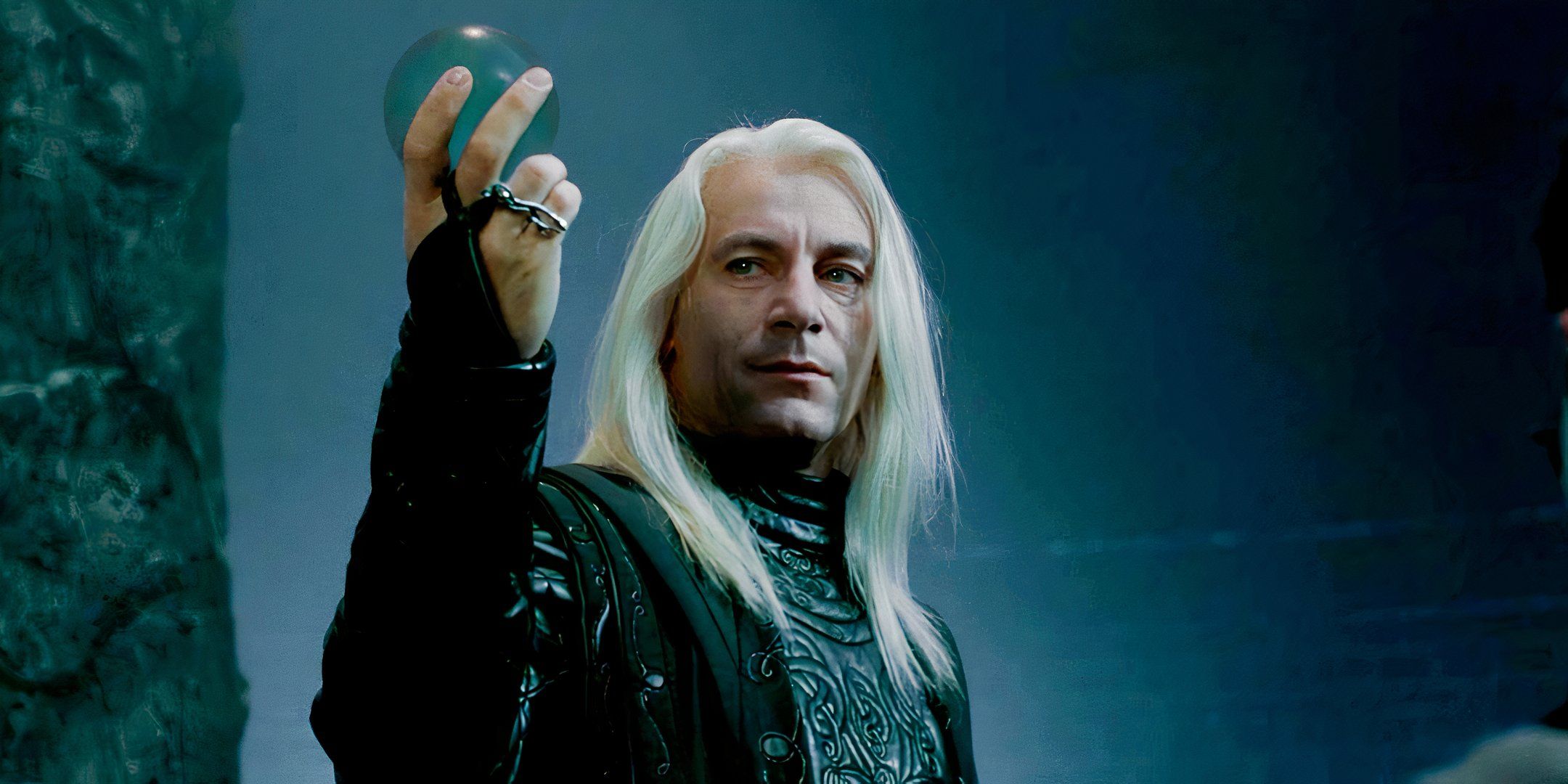 La estrella de Lucius Malfoy revela a qué Hogwarts House a la que pertenece en la vida real, y la respuesta tendrá a los fanáticos de Harry Potter Giddy