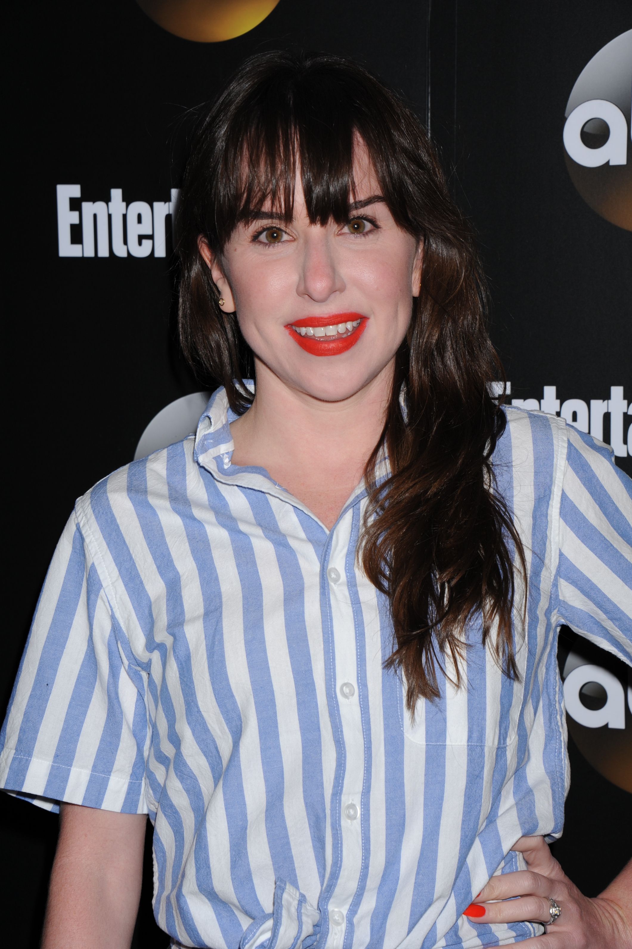 Tiro en la cabeza de Allyn Rachel