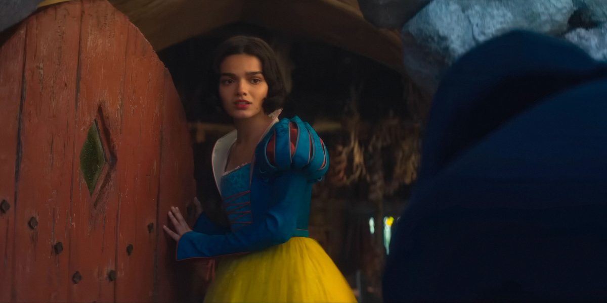 Estoy obsesionado con este pedazo de la remake de acción en vivo de Disney Lore, sorprendentemente incluido