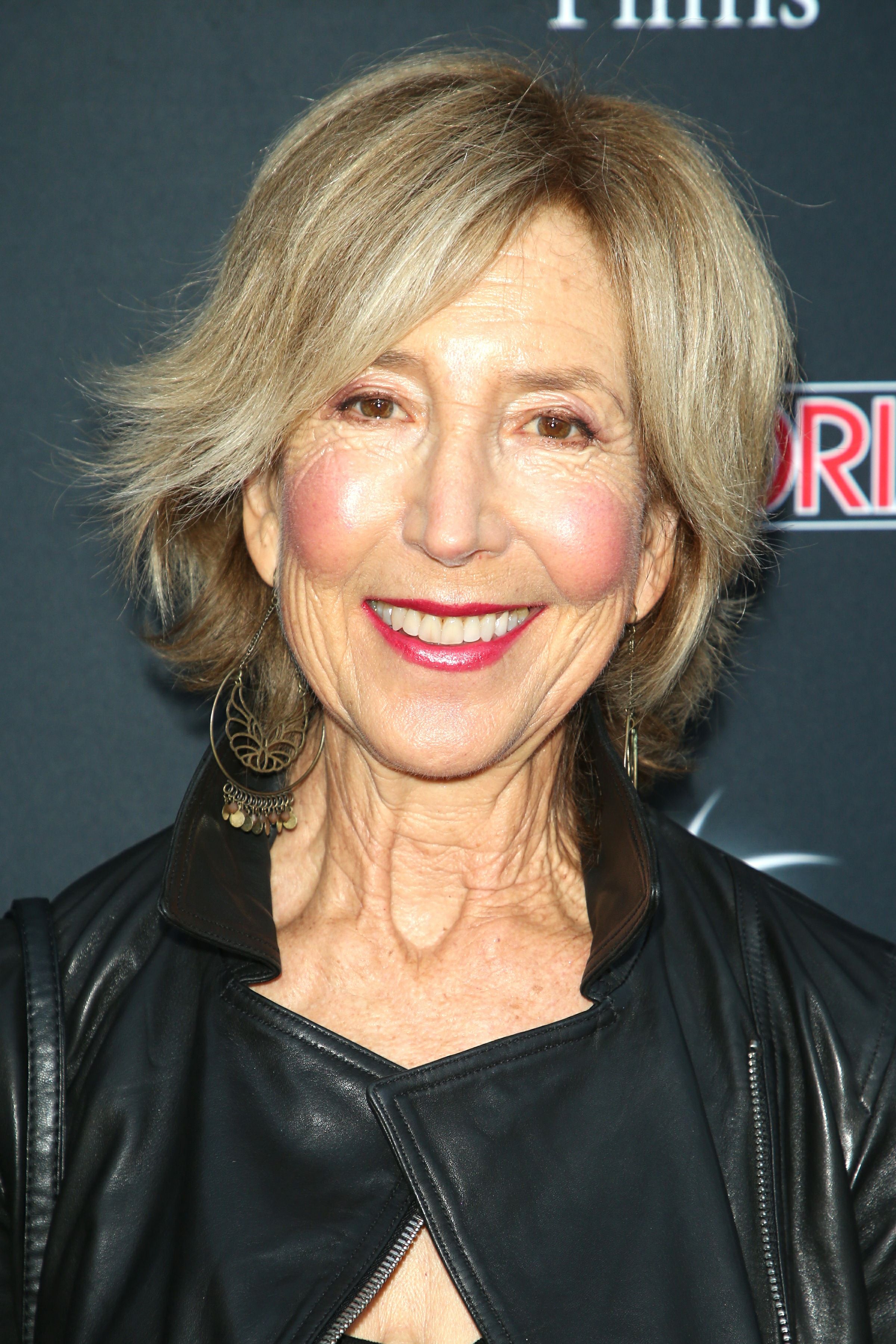 Tiro en la cabeza de Lin Shaye