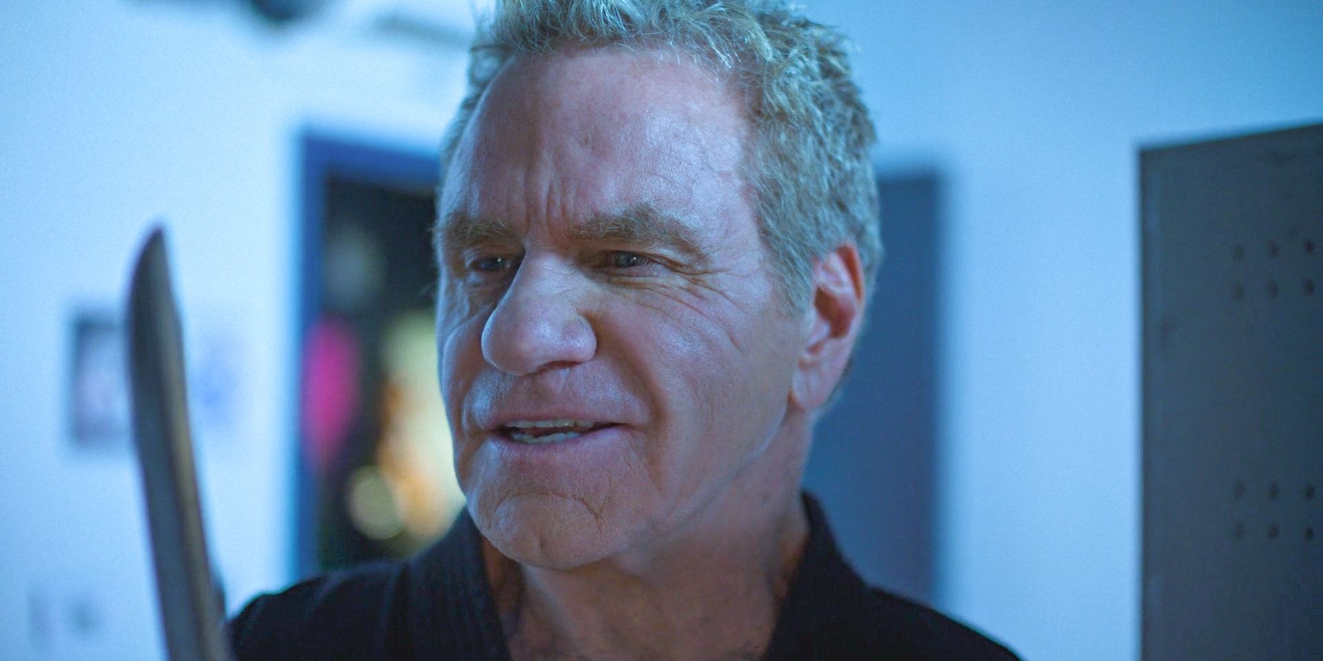 El final de la temporada 6 de Cobra Kai casi tuvo un final diferente para Kreese, Star explica por qué se convirtió en una escena eliminada en su lugar