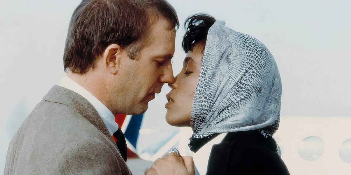 El remake del thriller romántico de $ 411 millones de Kevin Costner y Whitney Houston da un gran paso adelante después de 3 años de silencio