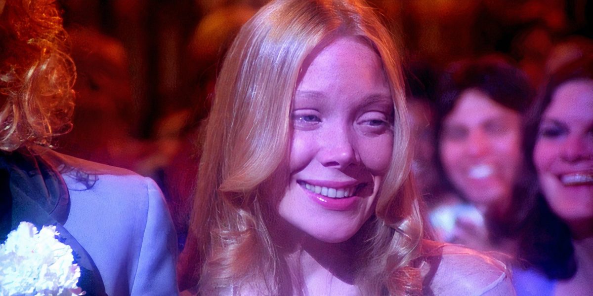 La adaptación de Carrie de Mike Flanagan obtiene una ventana de filmación, ya que la serie Stephen King está oficialmente verde para el video principal