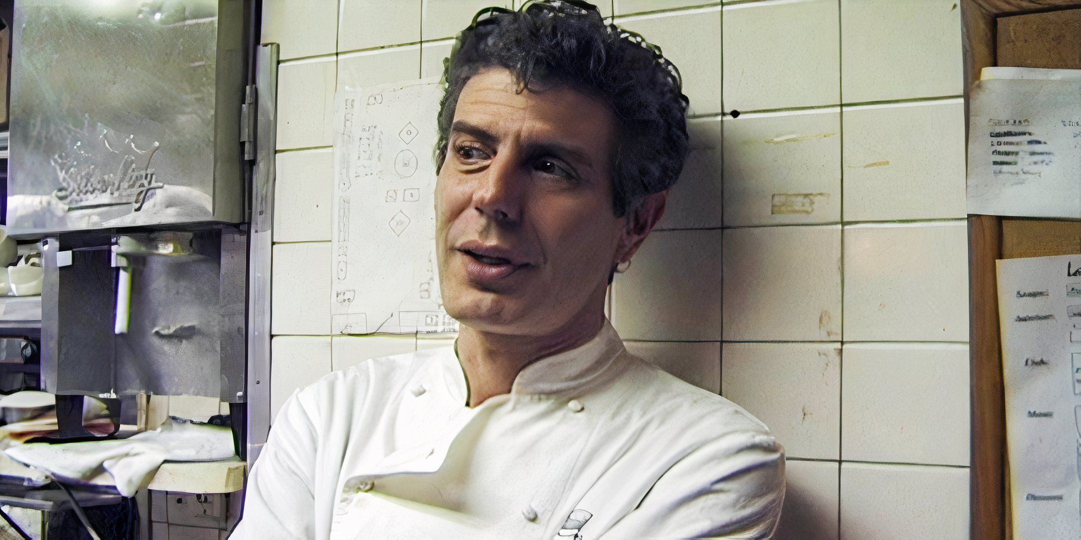 La película Anthony Bourdain de A24 proyecta las primeras dos estrellas, los detalles de la trama y la línea de tiempo aparentemente revelada