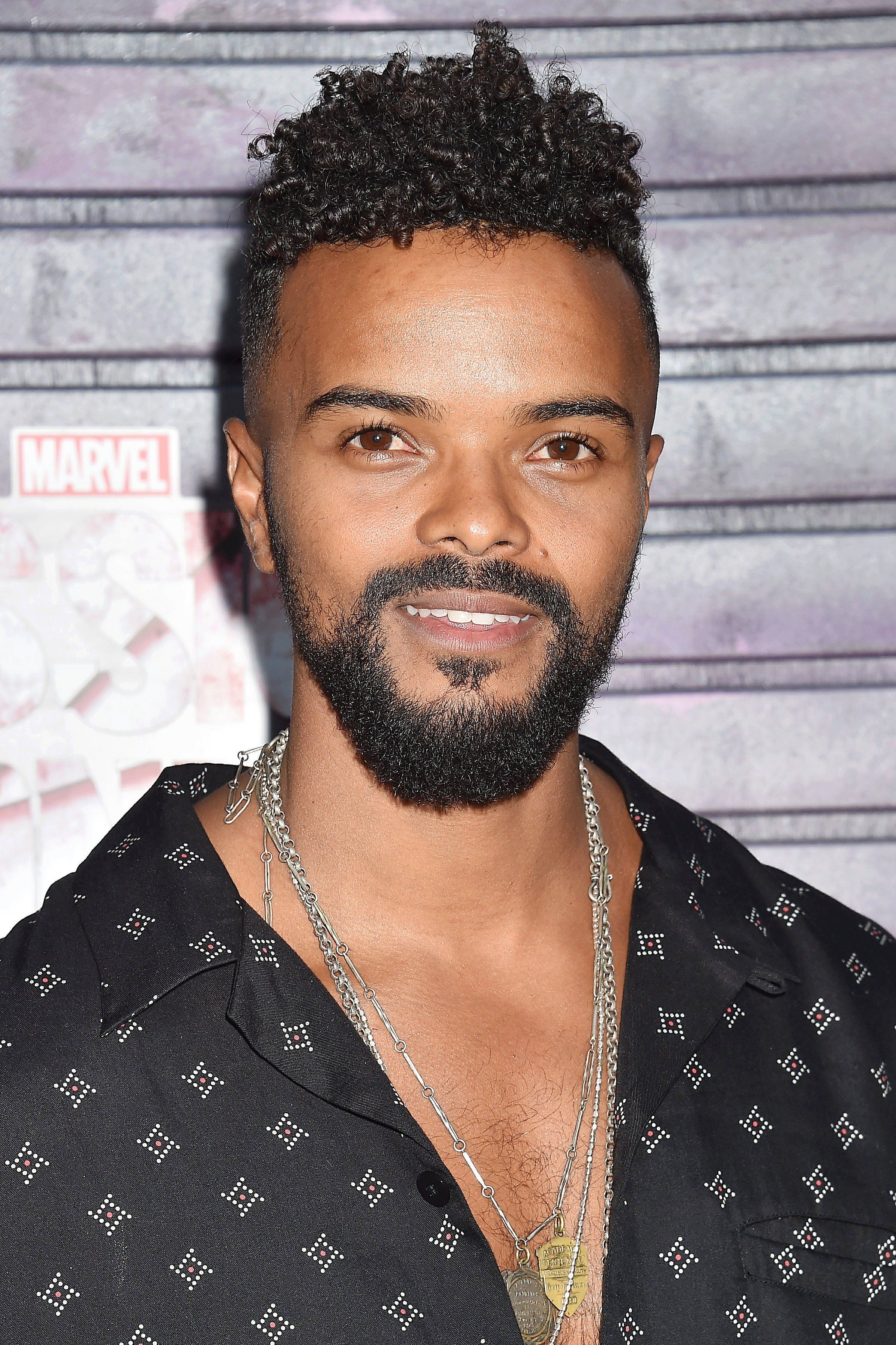 Tiro en la cabeza de Eka Darville